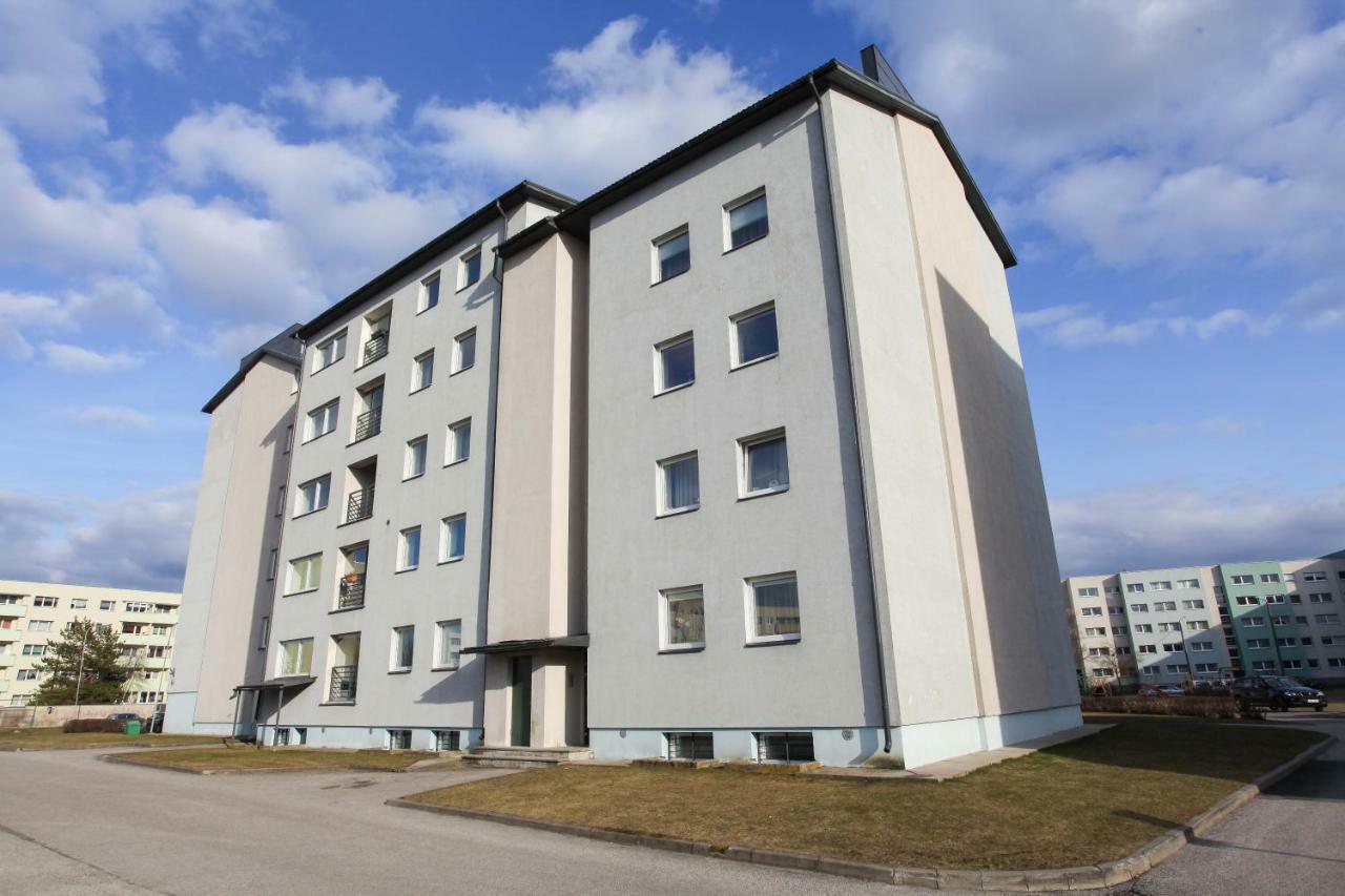 Studio Apartment Parnu Luaran gambar